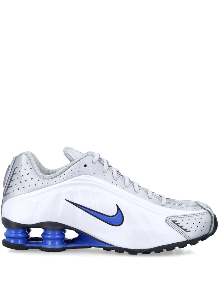 Shox R4 Sneakers
