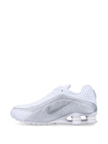 Shox R4 Sneakers