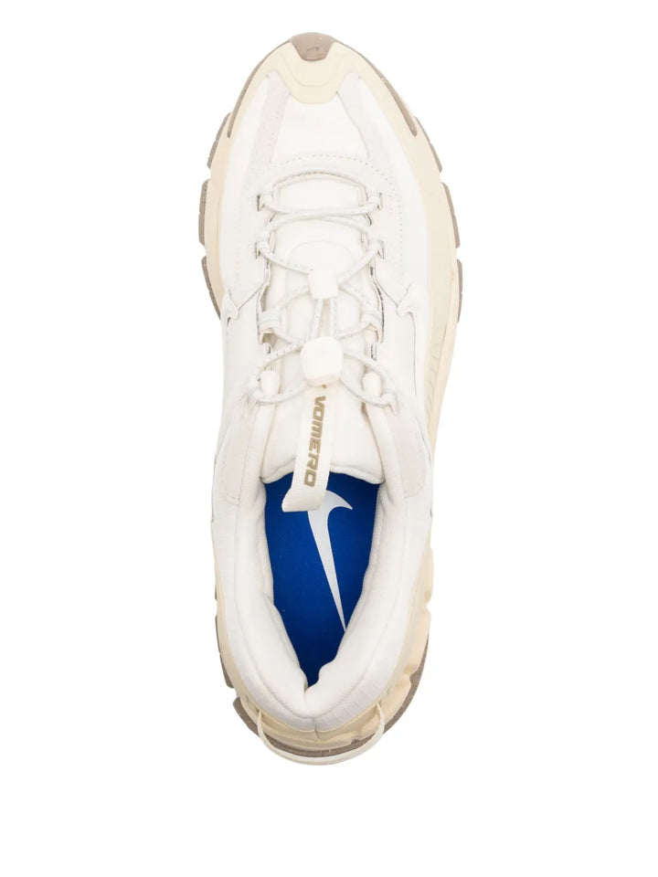 Vomero Roam Sneakers