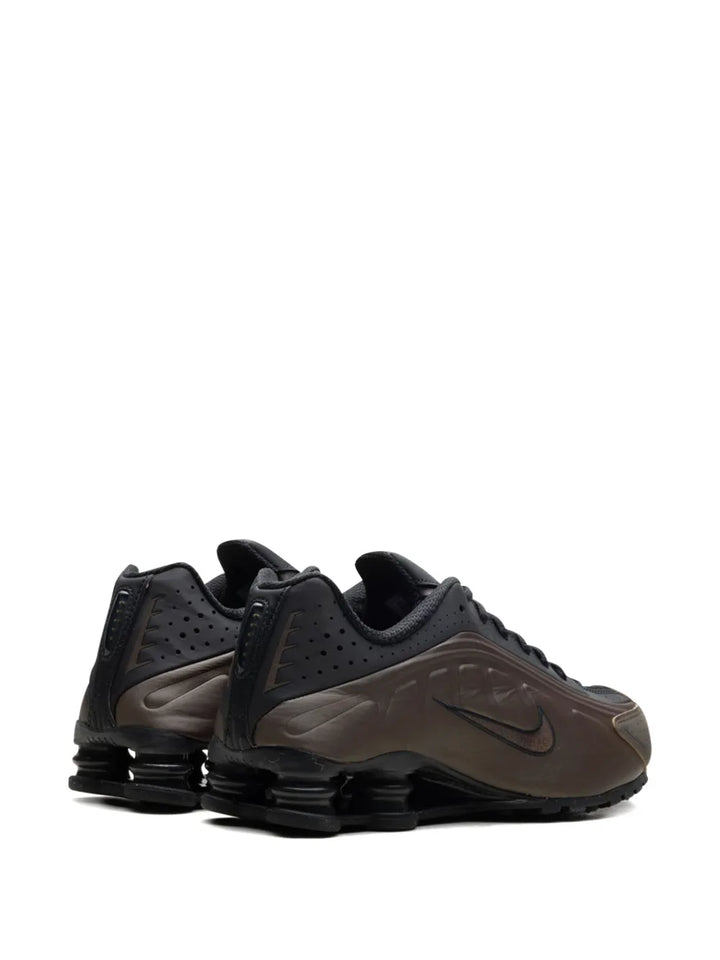 Shox R4 Ironstone/Off Noir/Off Noir Sneakers