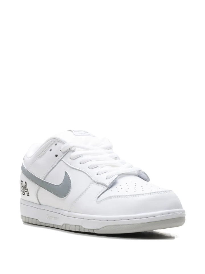 Sb Dunk Low Supreme - White Sneakers