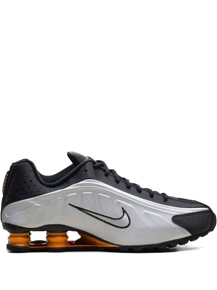 Shox R4 Black/Vast Grey/Bright Mandarin/Metallic Silver Sneakers