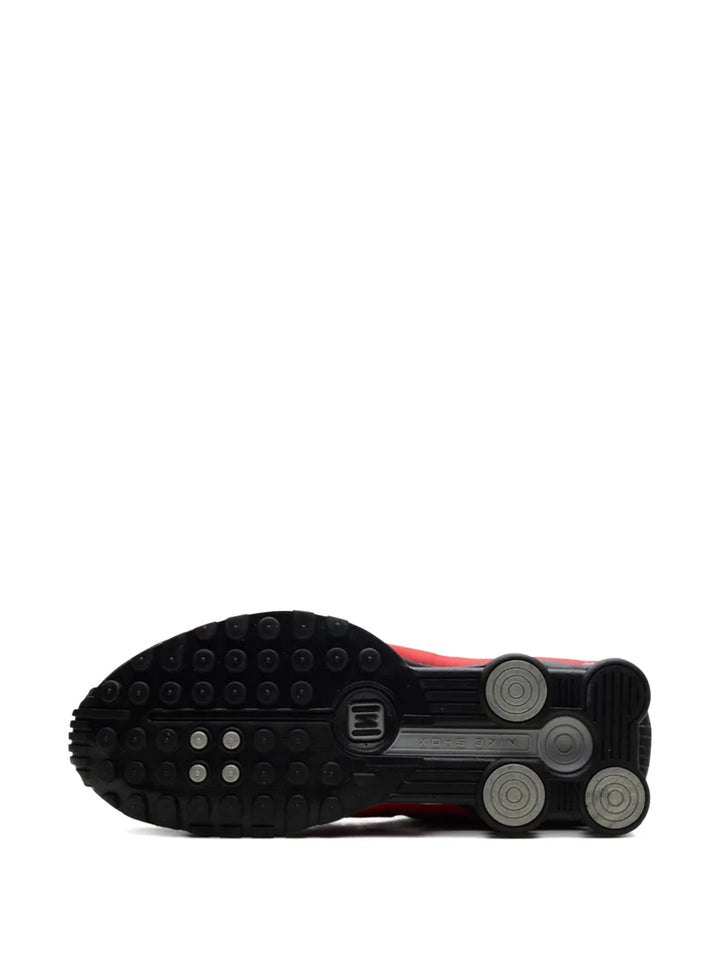 Shox R4 University/Red/Black Sneakers