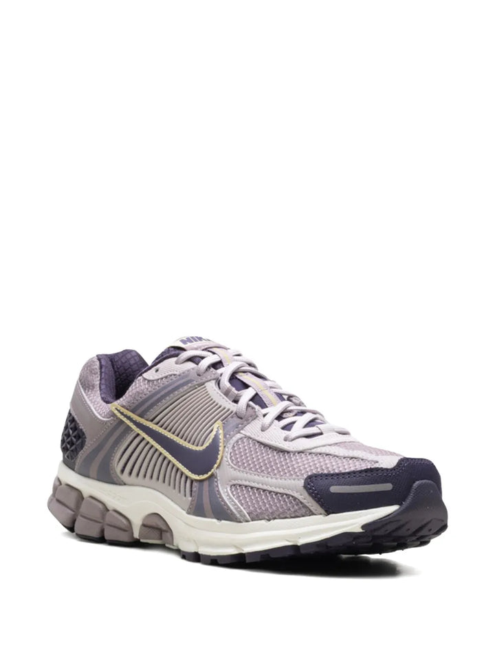 Zoom Vomero 5 Platinum Violet Sneakers