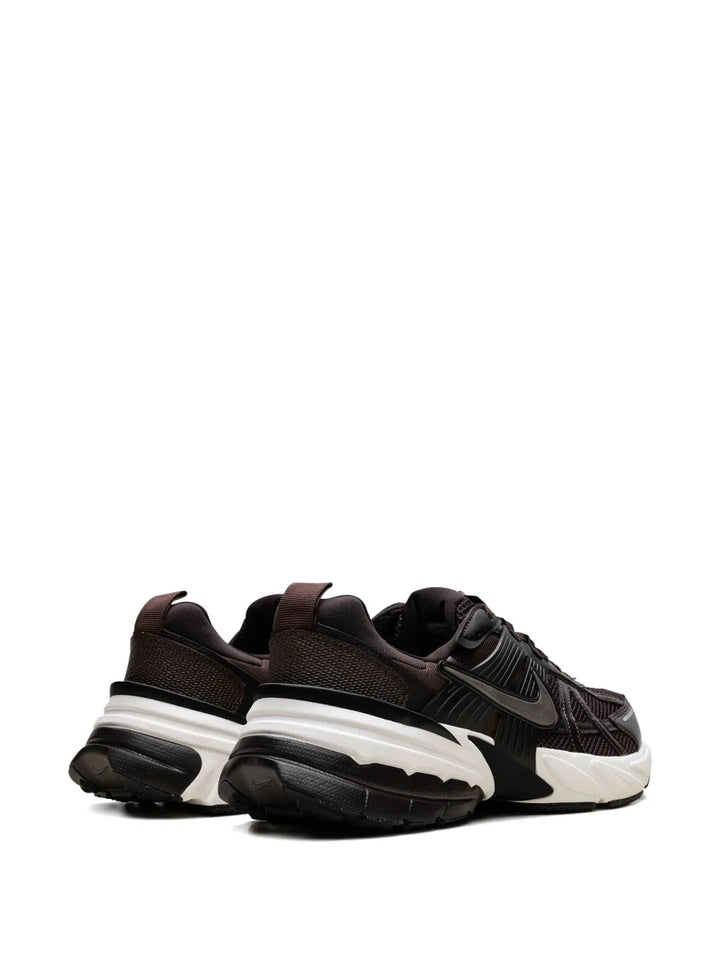 V2K Run Velvet Brown/White/Black/Baroque Brown Sneakers