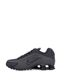 Shox R4 Sneakers