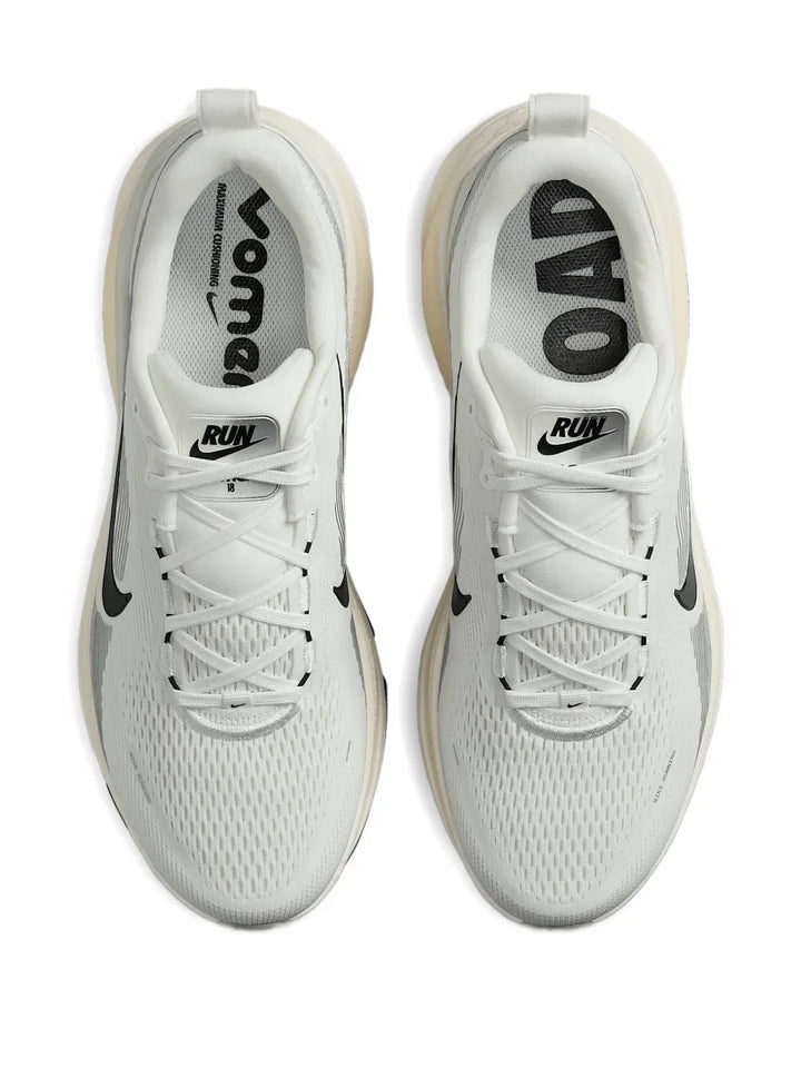 Vomero 18 Summit White/Coconut Milk Sneakers