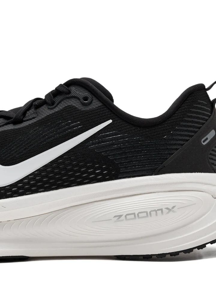 Vomero Low-Top Sneakers