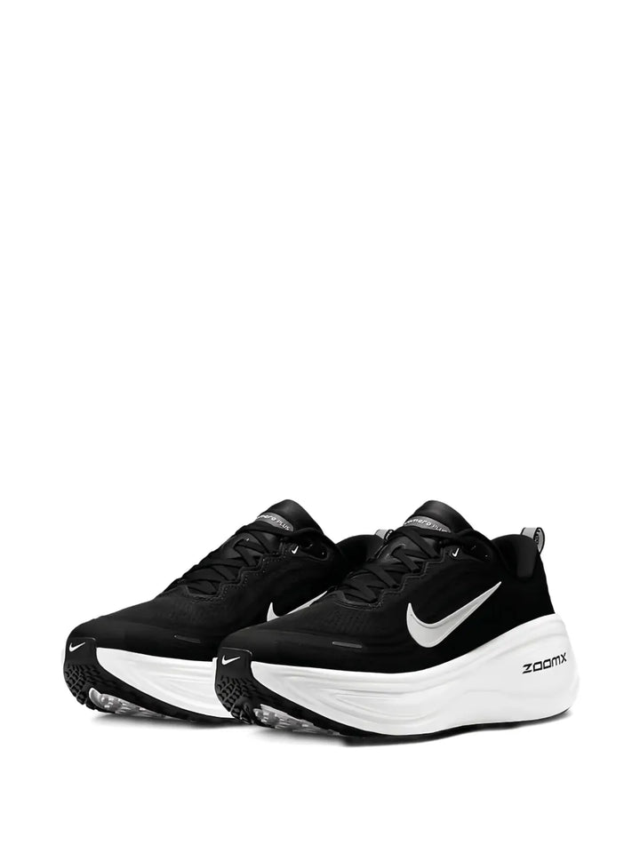 Vomero Plus Sneakers