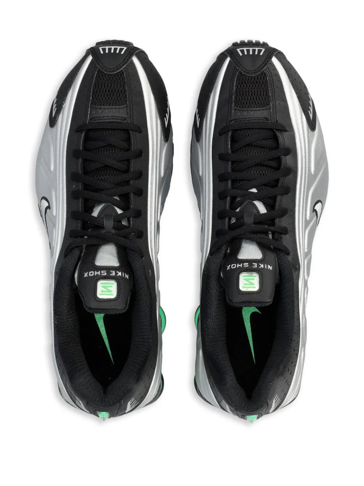 Shox R4 Sneakers