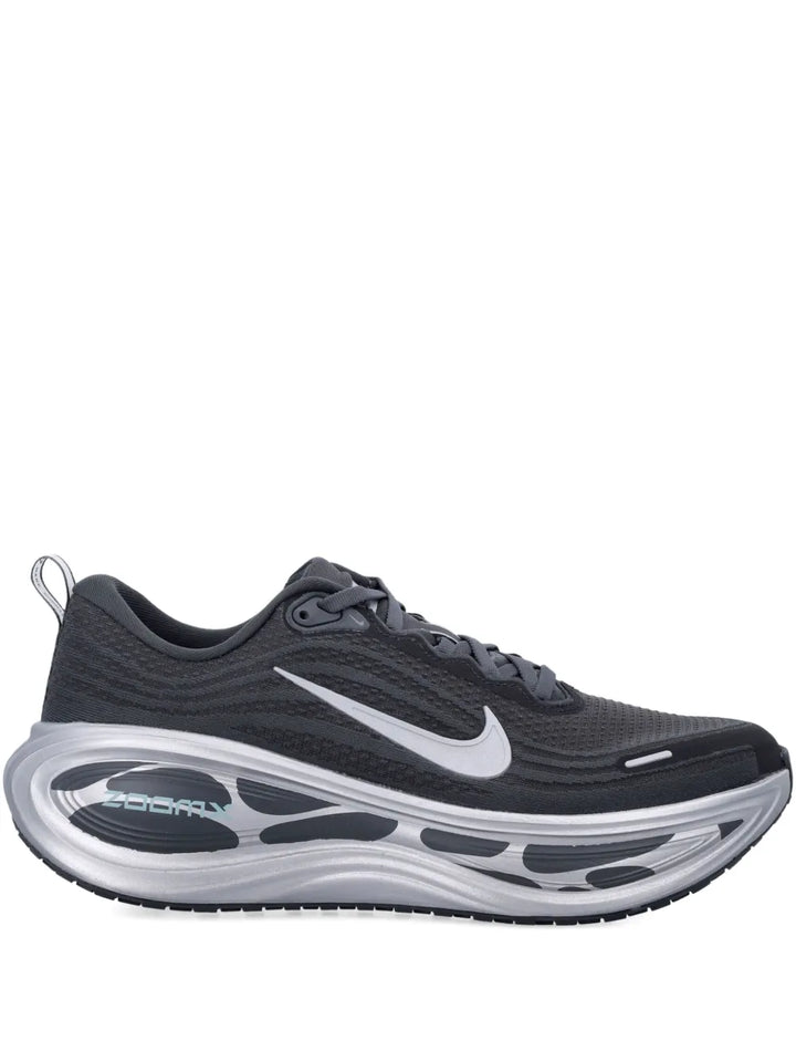 Vomero Plus Swoosh Trainers