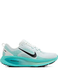 Vomero 18 Low-Top Sneakers