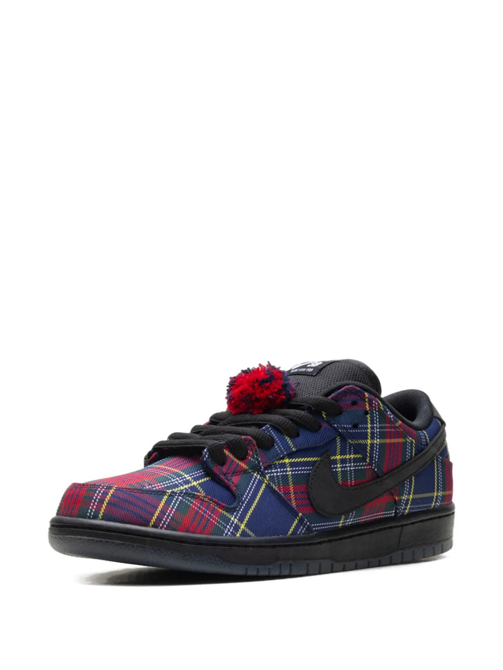 Sb Dunk Low Tartan Pompom Low-Top Sneakers