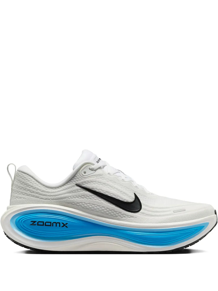 Vomero Plus Sneakers
